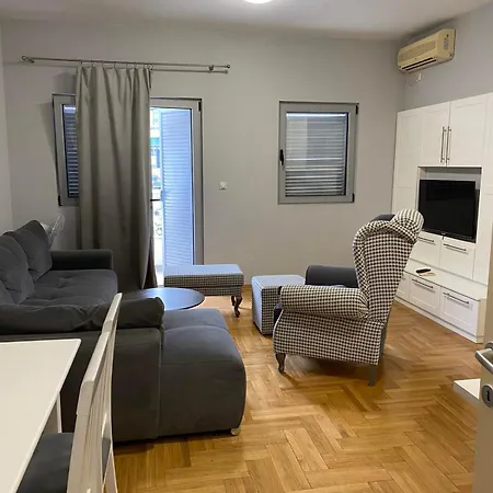 Apartment Tom'a